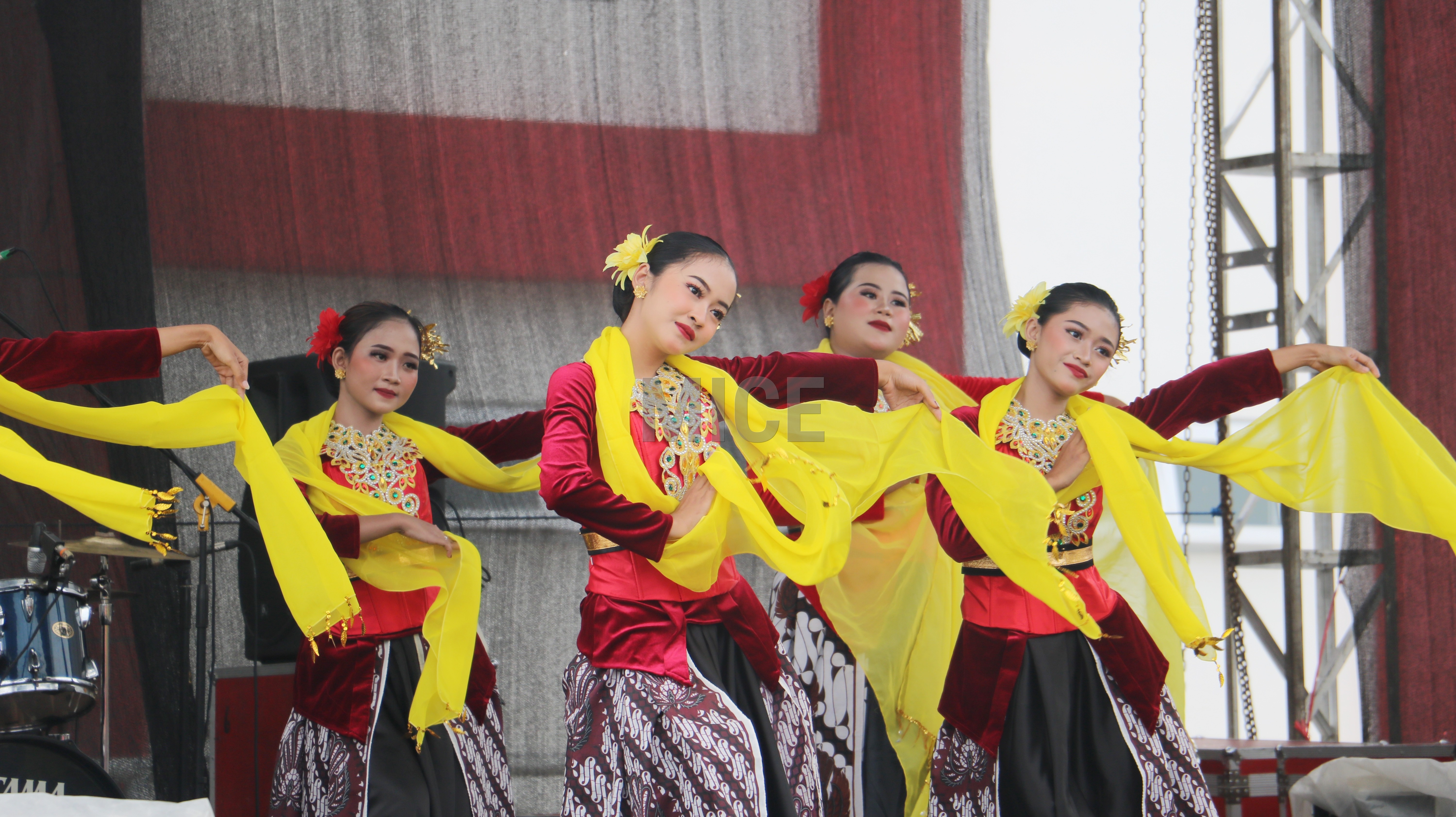 Keindahan Tari Sesondheran